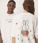 ASOS DESIGN - T-shirt oversize unisexe avec imprim&eacute;s Miffy - Blanc